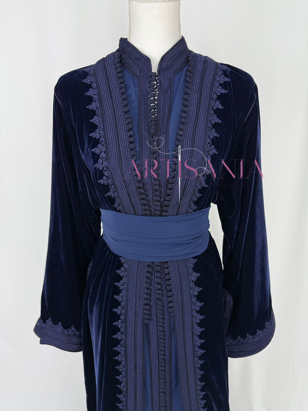 Takchita marocaine en velours - modèle Khouloud 🪡