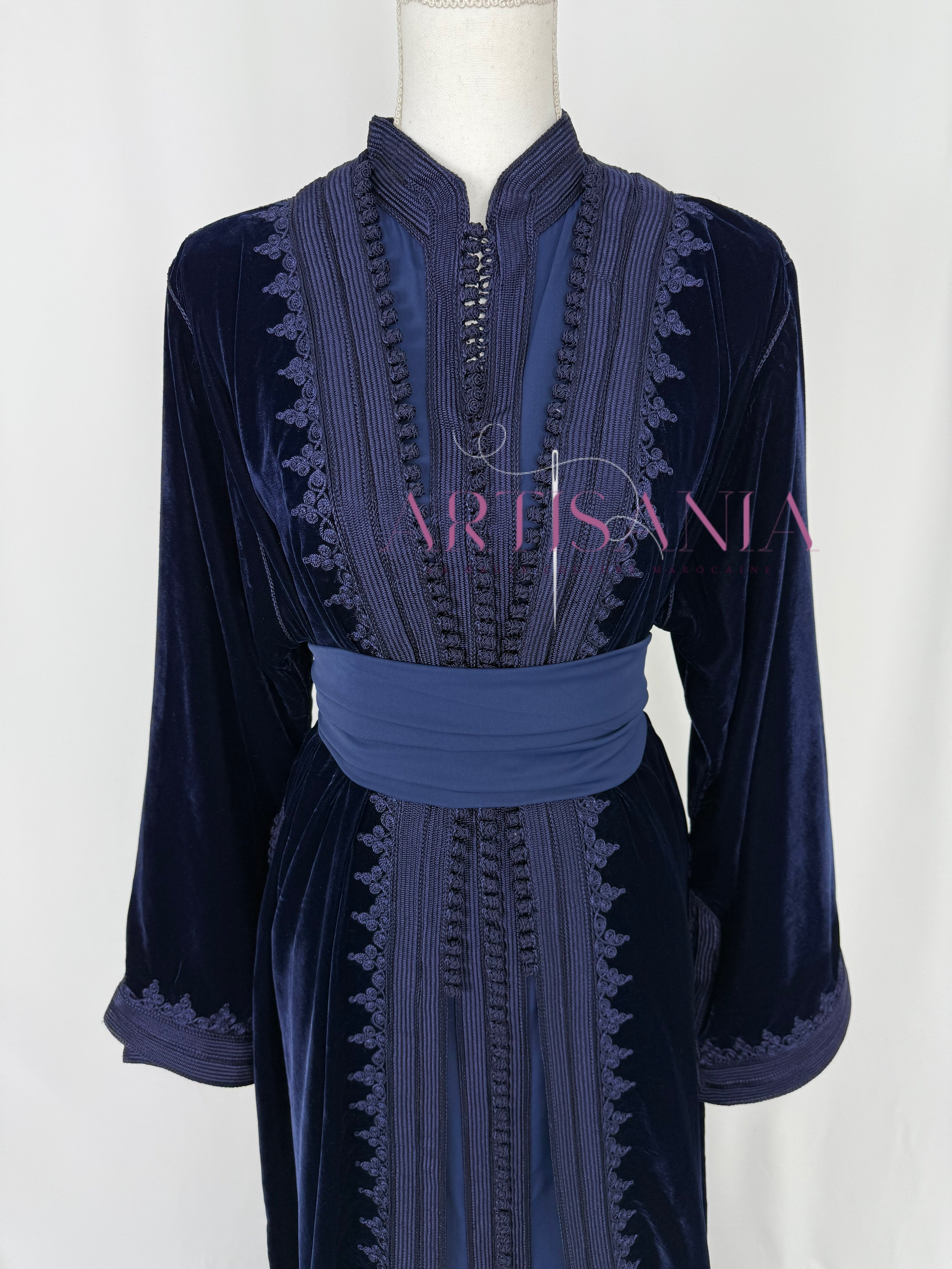 Takchita marocaine en velours - modèle Khouloud 🪡