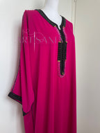 Gandoura faite main avec perles – Collection Loubna 🖤✨