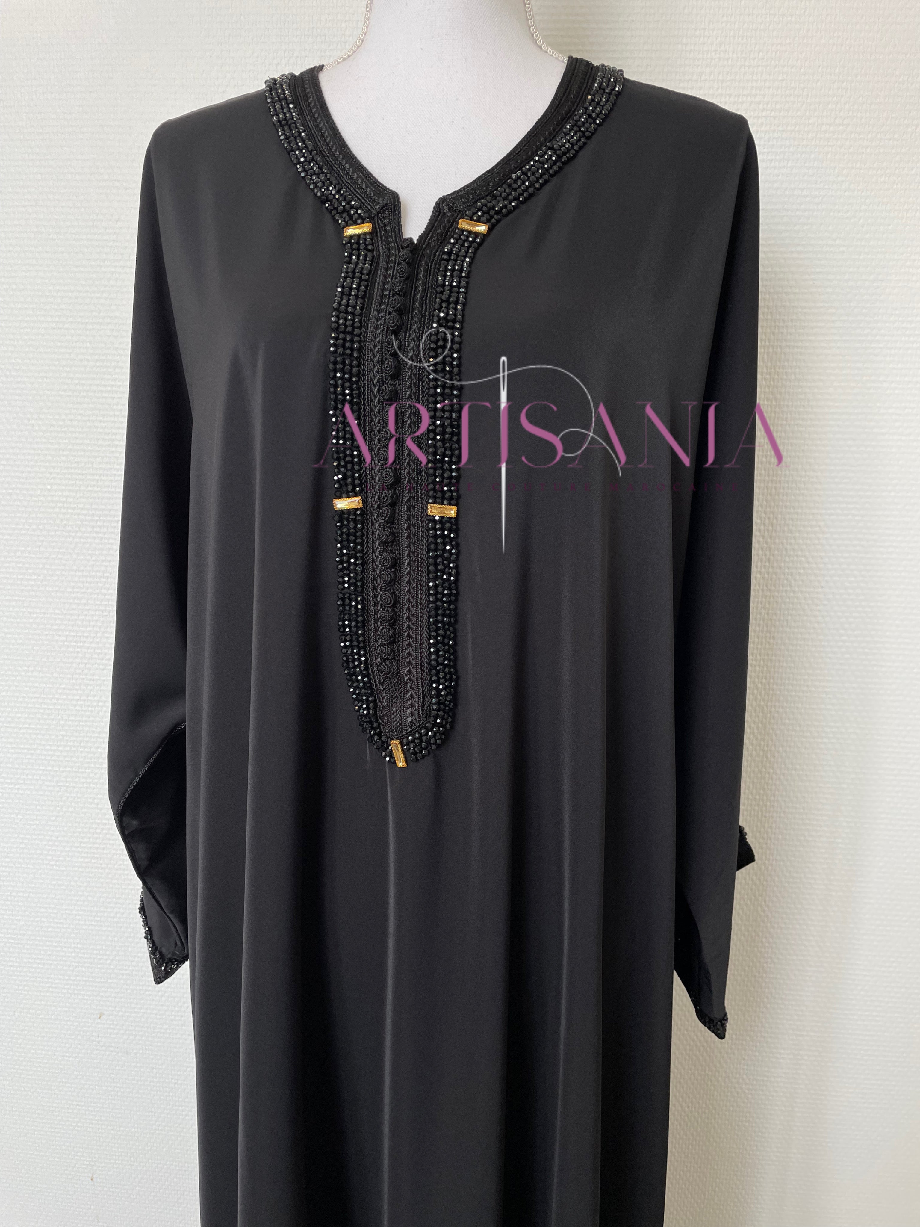 Gandoura faite main avec perles – Collection Loubna 🖤✨