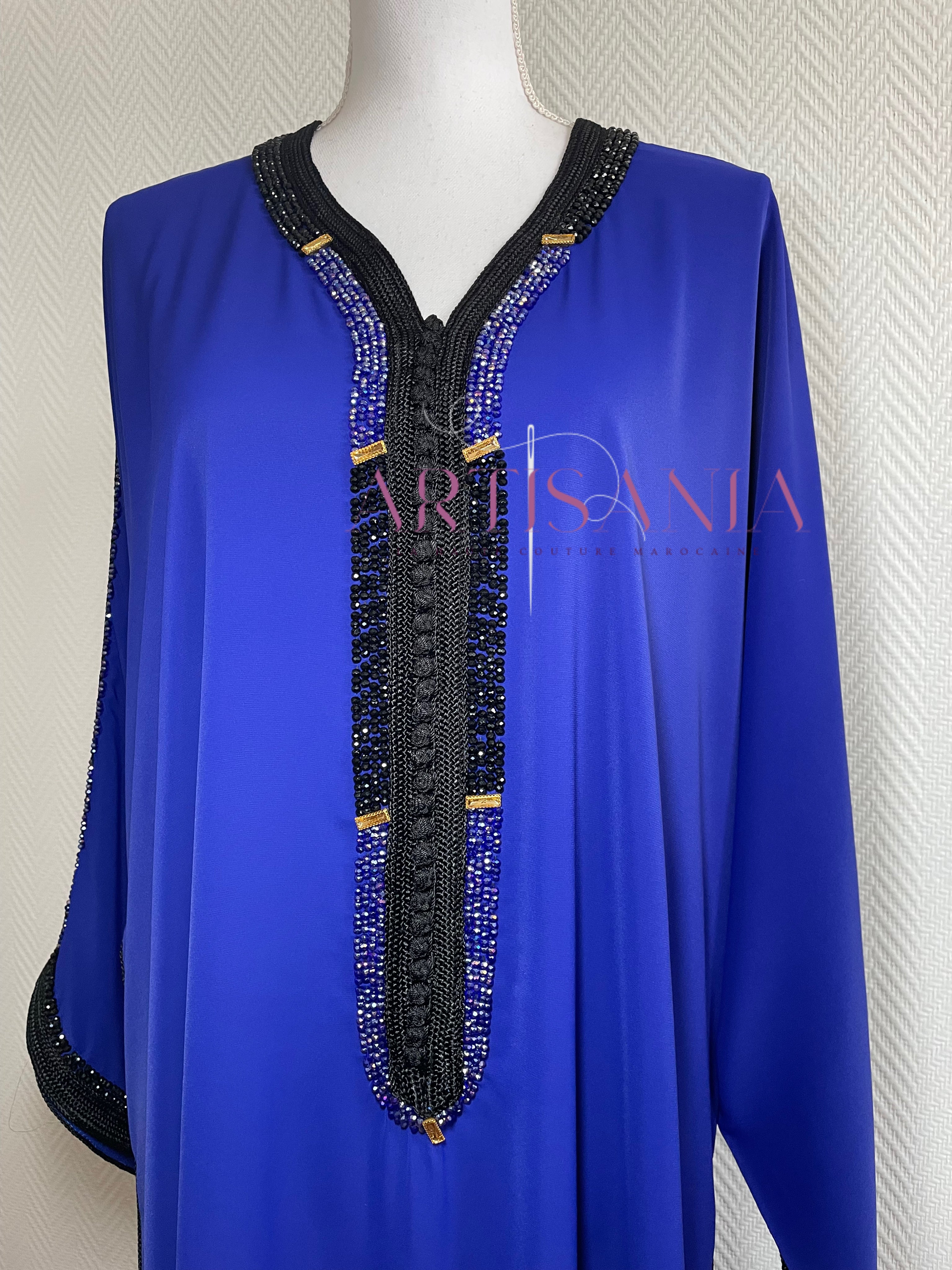 Gandoura faite main avec perles – Collection Loubna 🖤✨