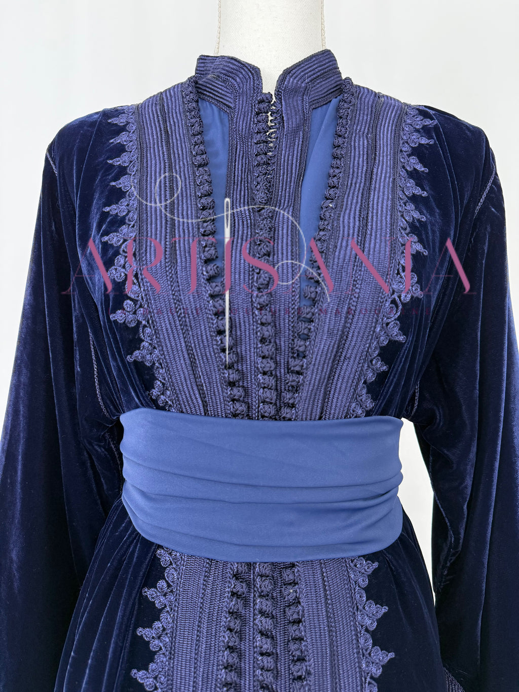 Takchita marocaine en velours - modèle Khouloud 🪡