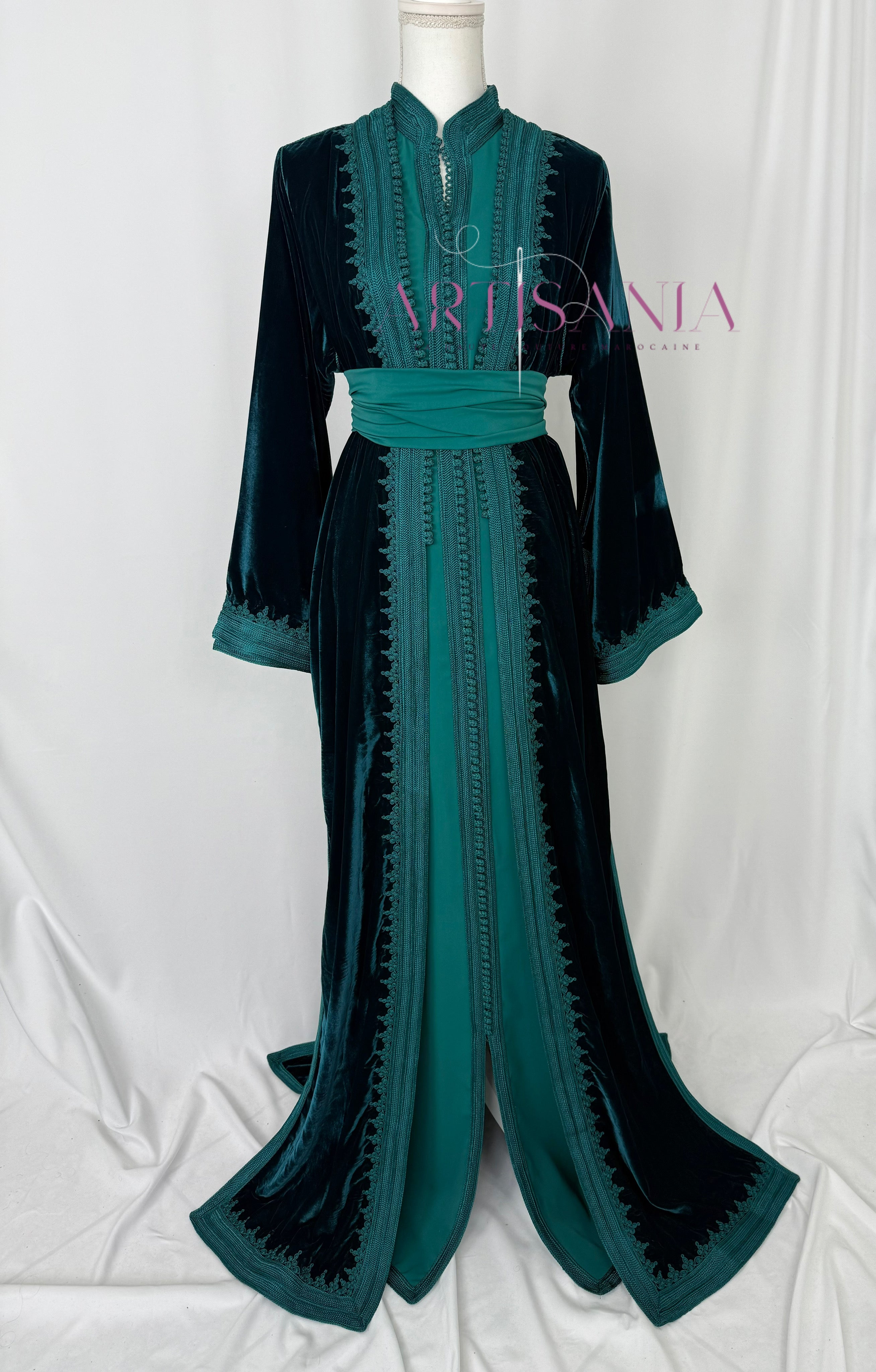 Takchita marocaine en velours - modèle Khouloud 🪡