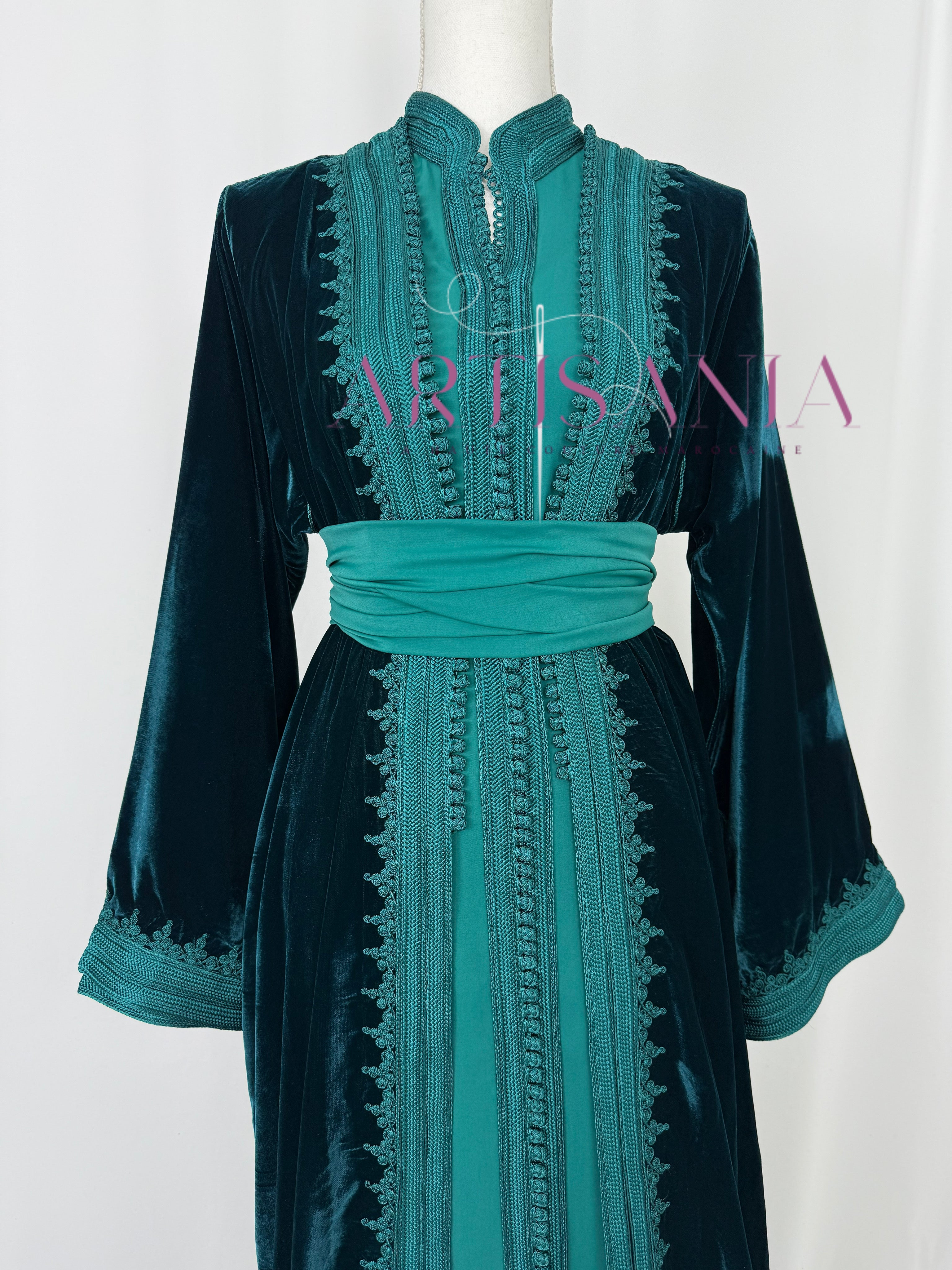 Takchita marocaine en velours - modèle Khouloud 🪡