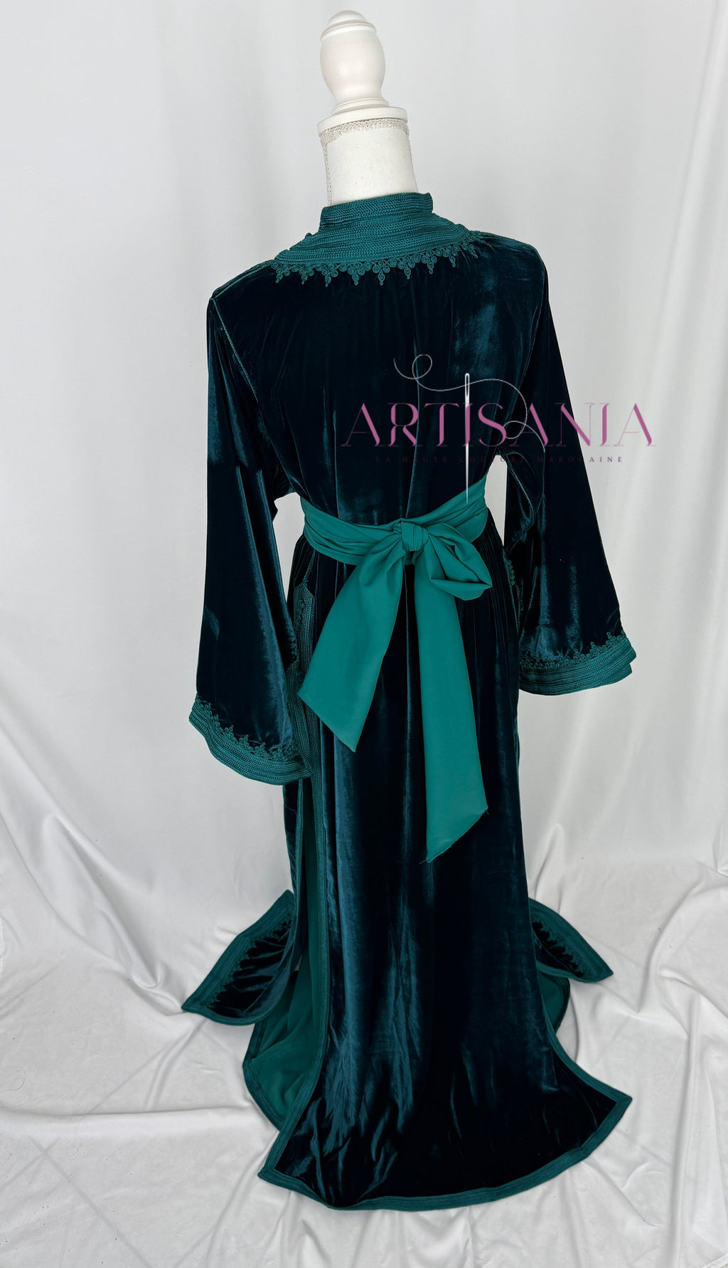 Takchita marocaine en velours - modèle Khouloud 🪡