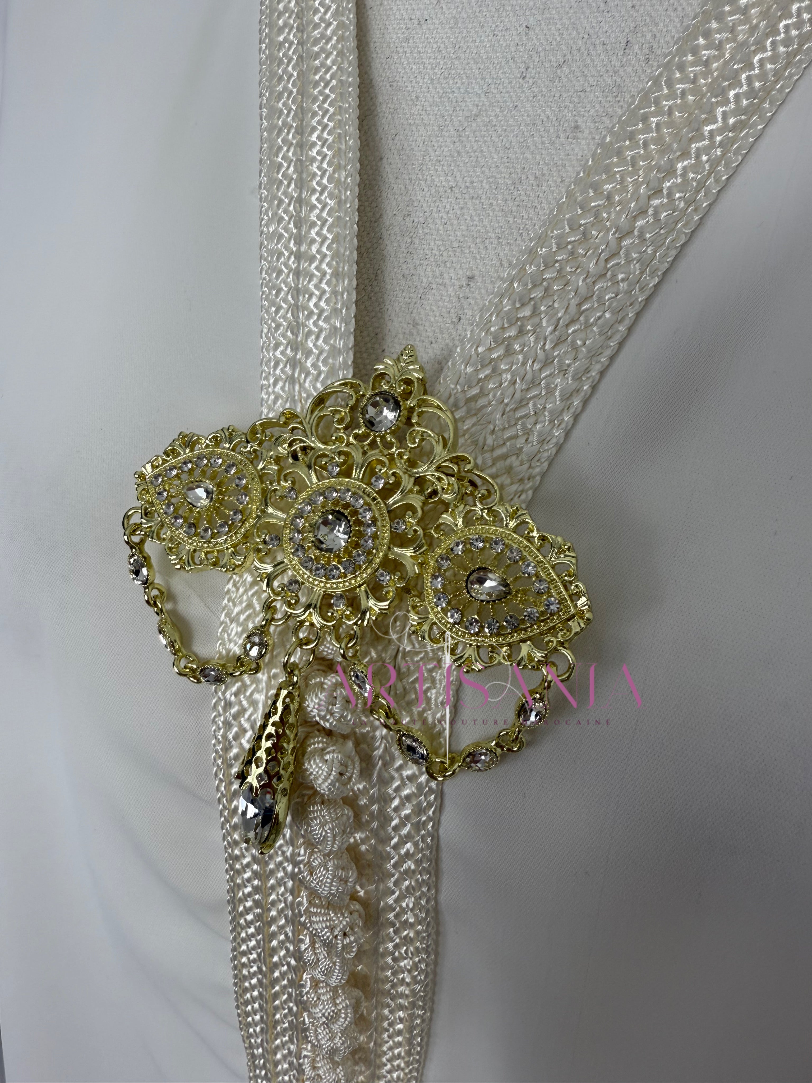 Broches pour accompagner vos tenues - dorées