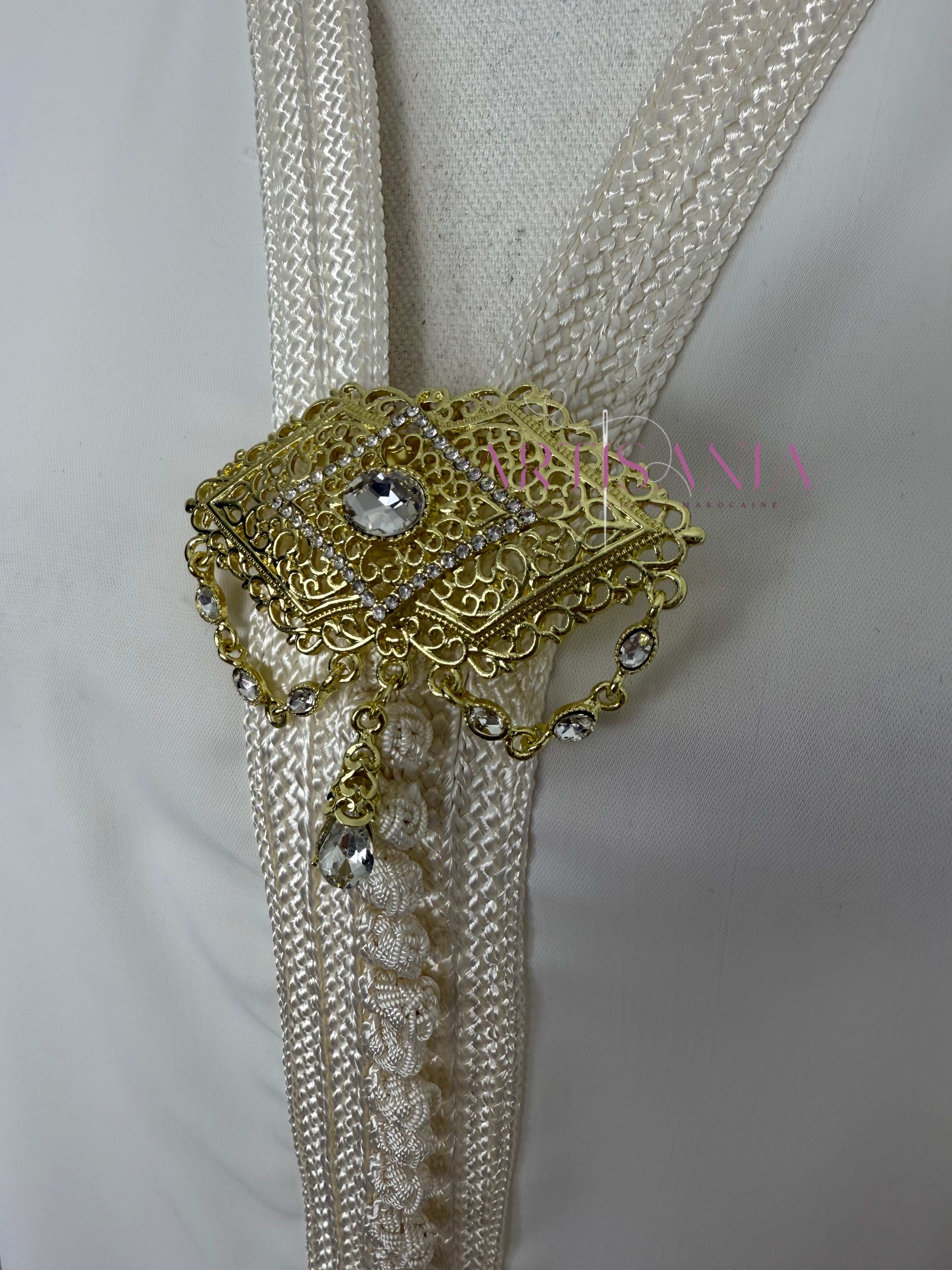 Broches pour accompagner vos tenues - dorées