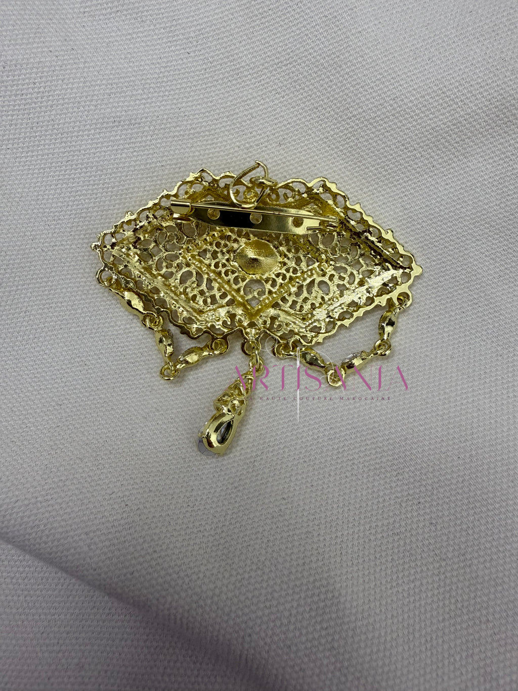 Broches pour accompagner vos tenues - dorées