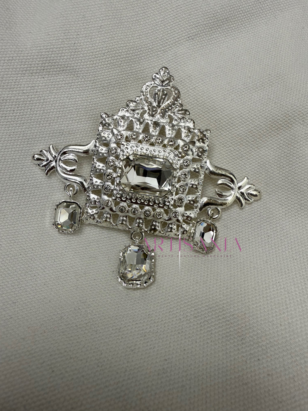 Broches pour accompagner vos tenues - argentées