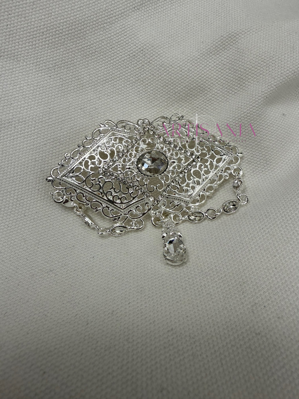 Broches pour accompagner vos tenues - argentées