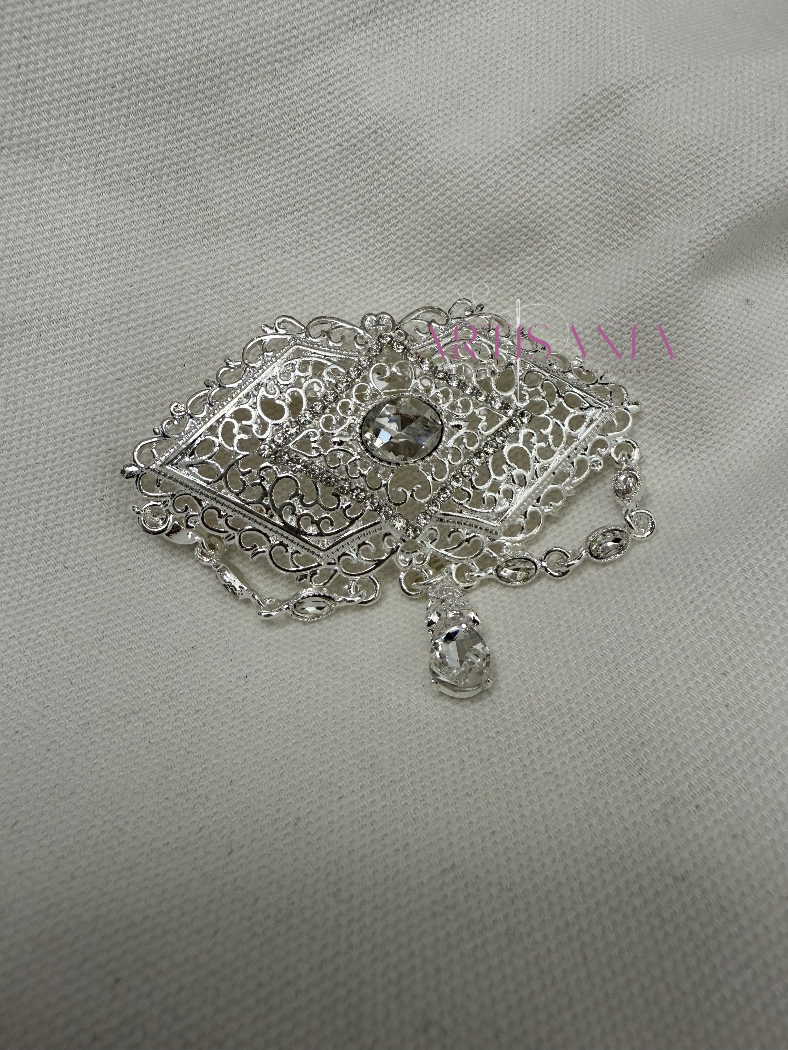Broches pour accompagner vos tenues - argentées