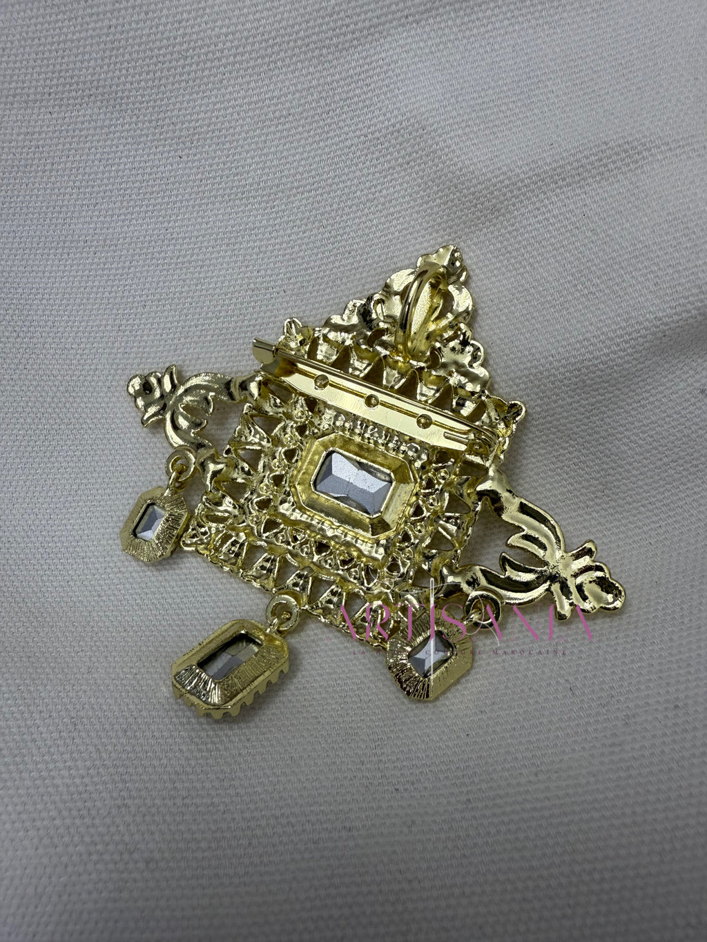 Broches pour accompagner vos tenues - dorées
