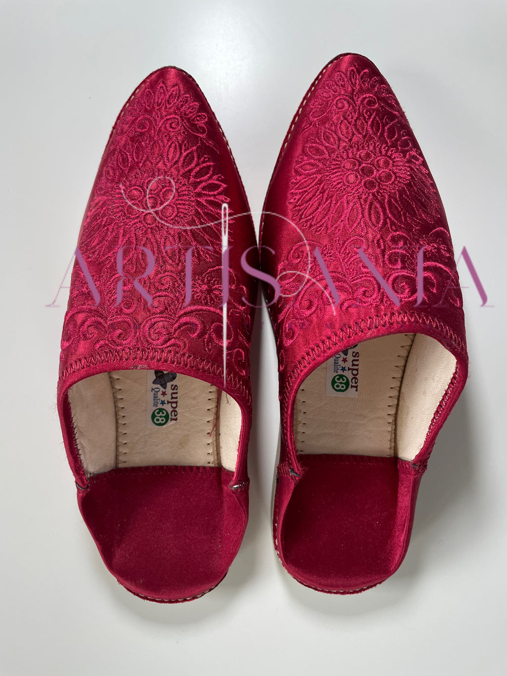 Babouche plate marocaine rouge - modèle Doriane