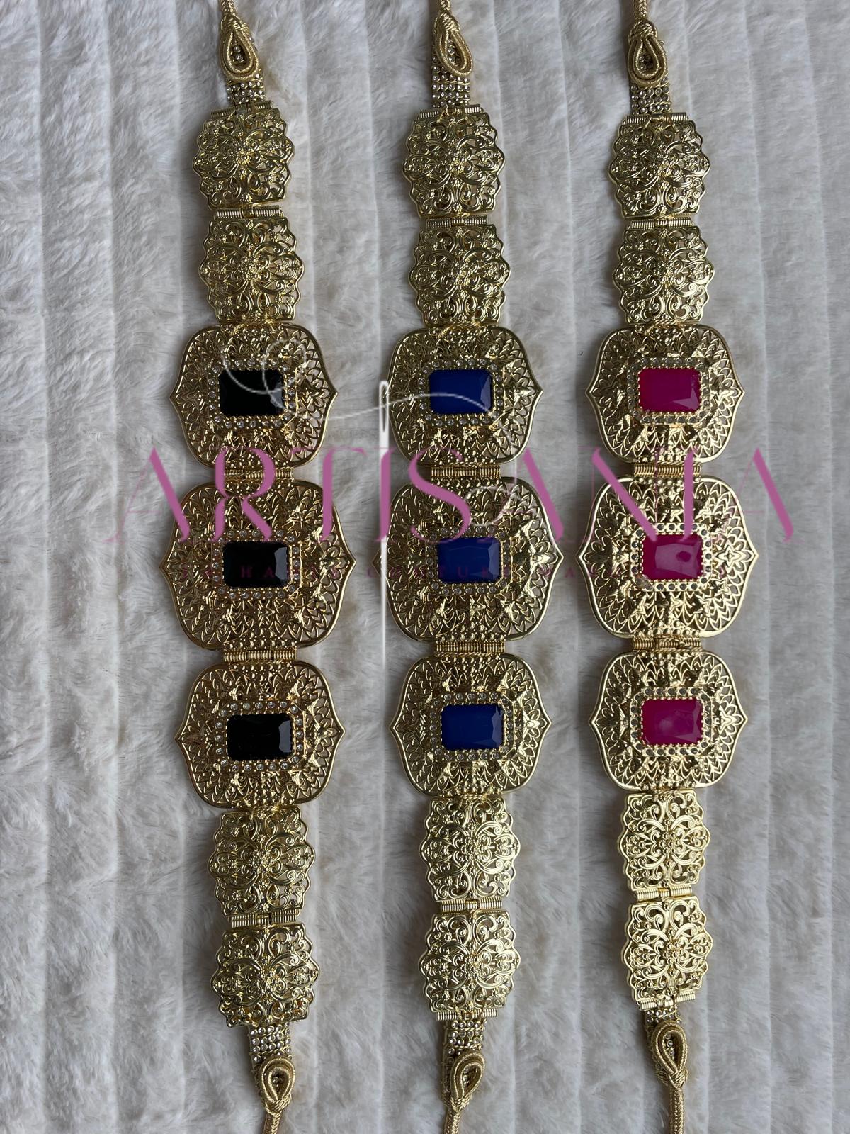 Ceinture métallique dorée ajustable - avec une subtile touche de couleur ✨🩵