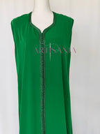 Caftan marocain avec cape modèle Ihsanne – Élégance et légèreté