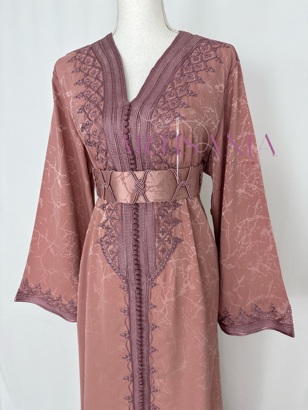 Caftan marocain modèle "Najwa" - tissu Kamkha collection Été 2026 ☀️