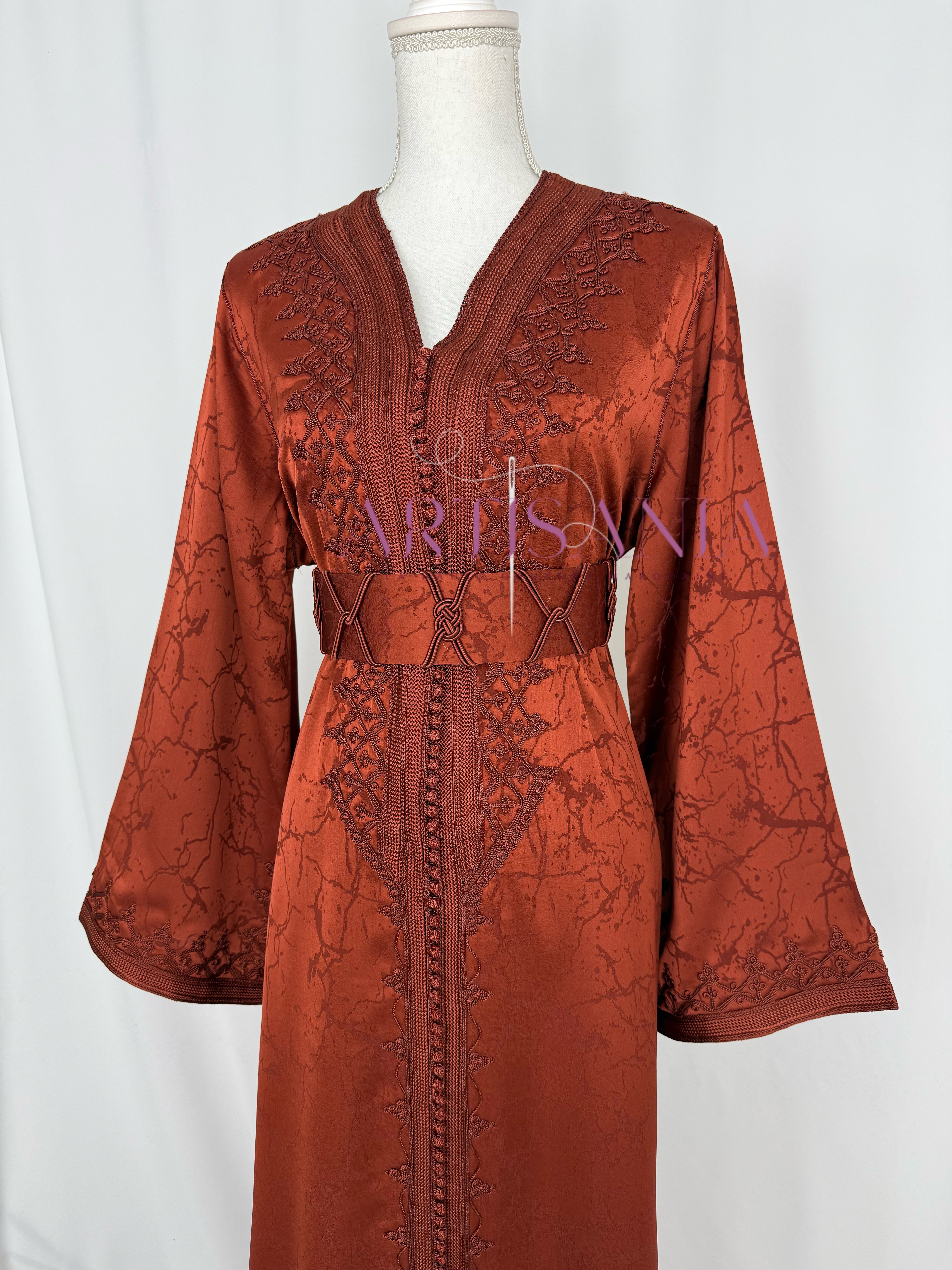 Caftan marocain modèle "Najwa" - tissu Kamkha collection Été 2026 ☀️