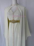 Caftan marocain avec cape modèle Ihsanne – Élégance et légèreté