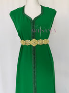 Caftan marocain avec cape modèle Ihsanne – Élégance et légèreté