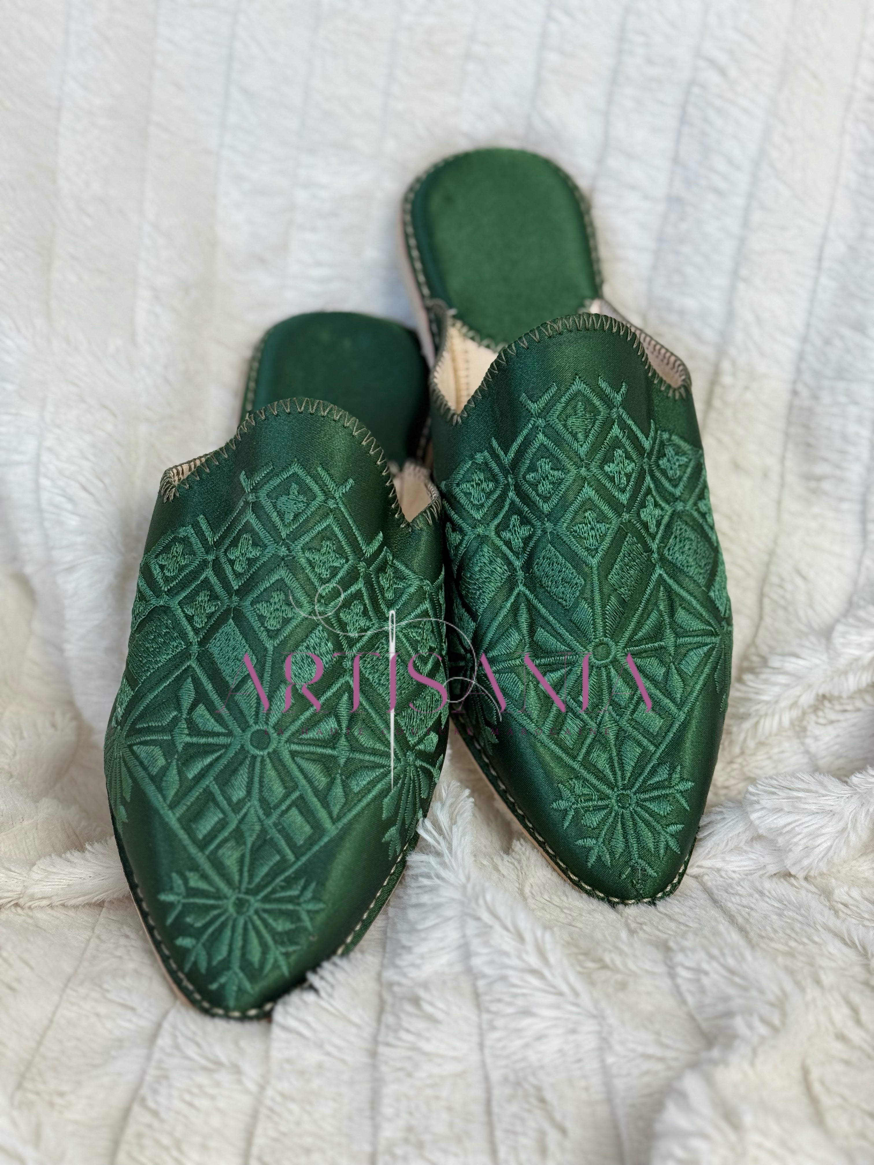Babouche marocaine plate - modèle Besma vert