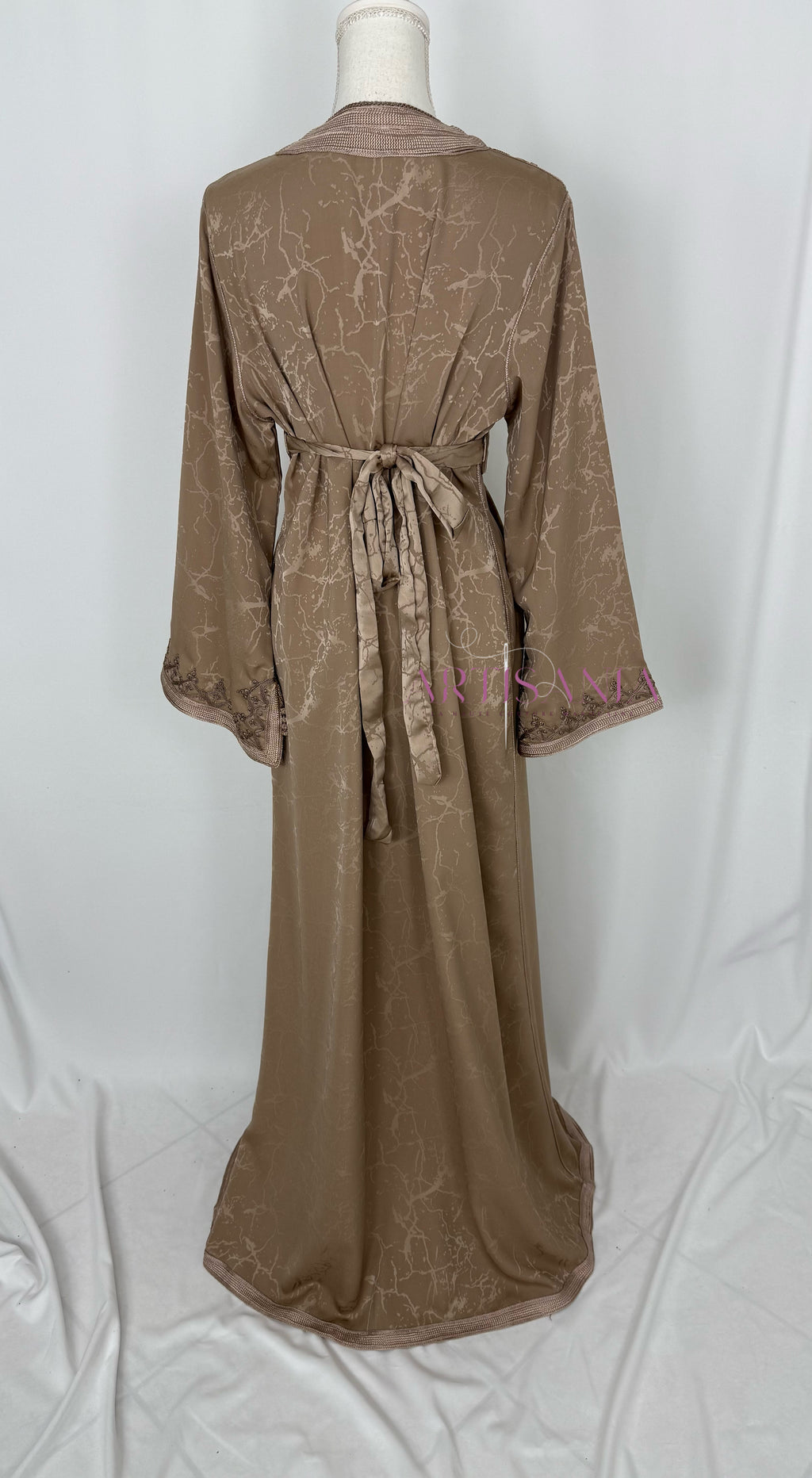 Caftan marocain modèle "Najwa" - tissu Kamkha collection Été 2026 ☀️