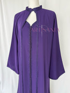 Caftan marocain avec cape modèle Ihsanne – Élégance et légèreté