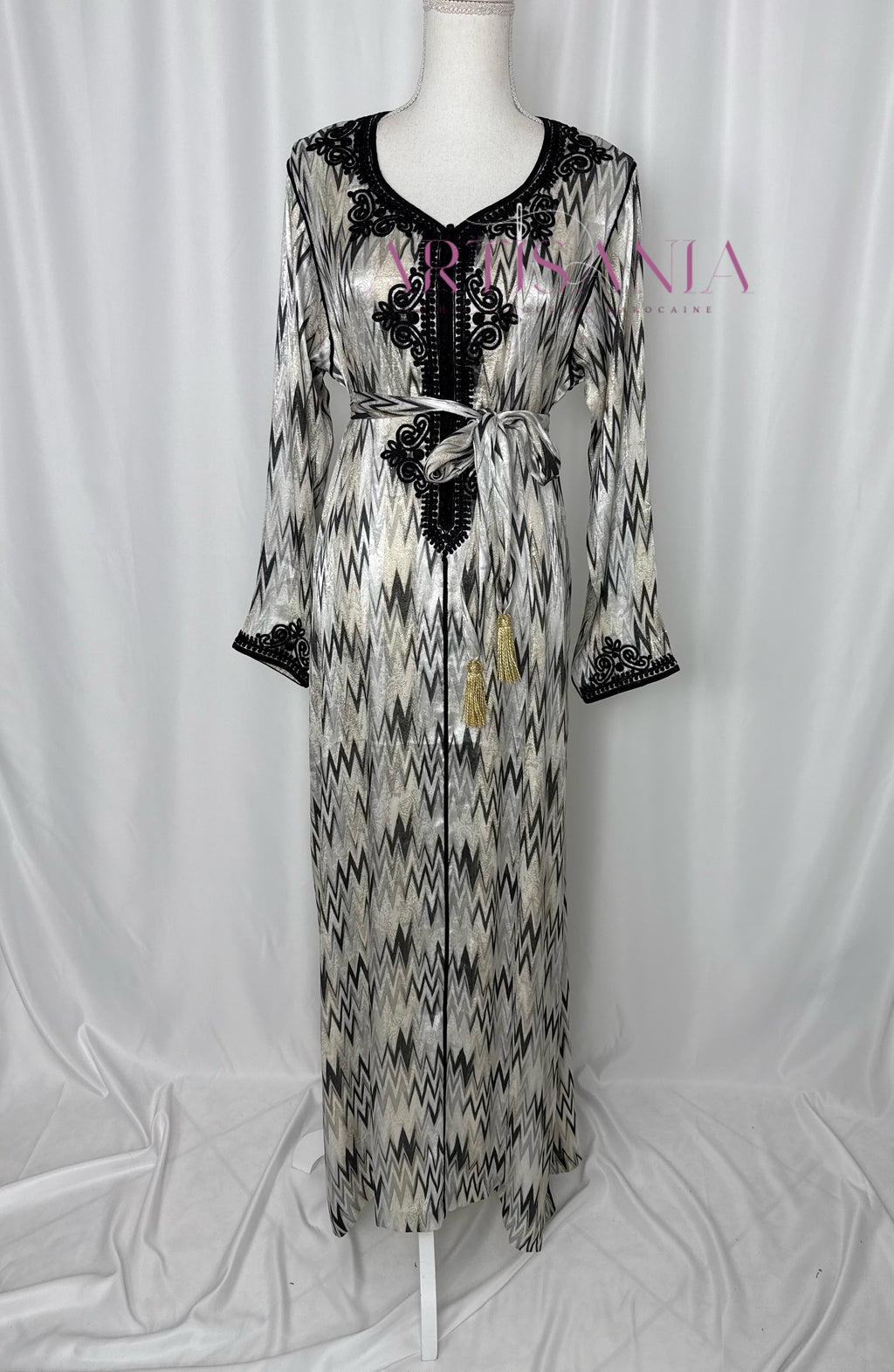 Caftan marocain à petit prix - modèle Mana 🩶