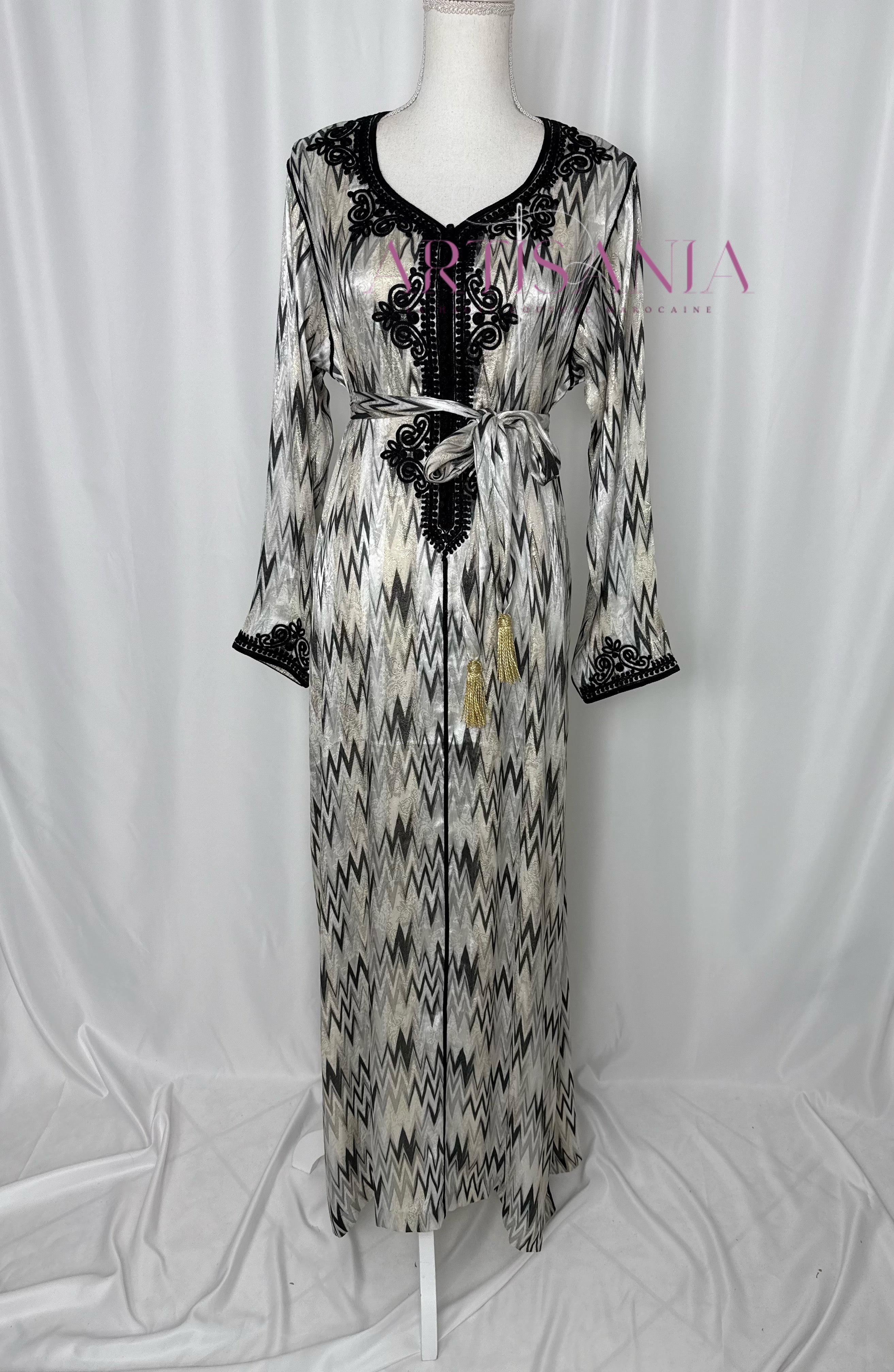 Caftan marocain à petit prix - modèle Mana 🩶