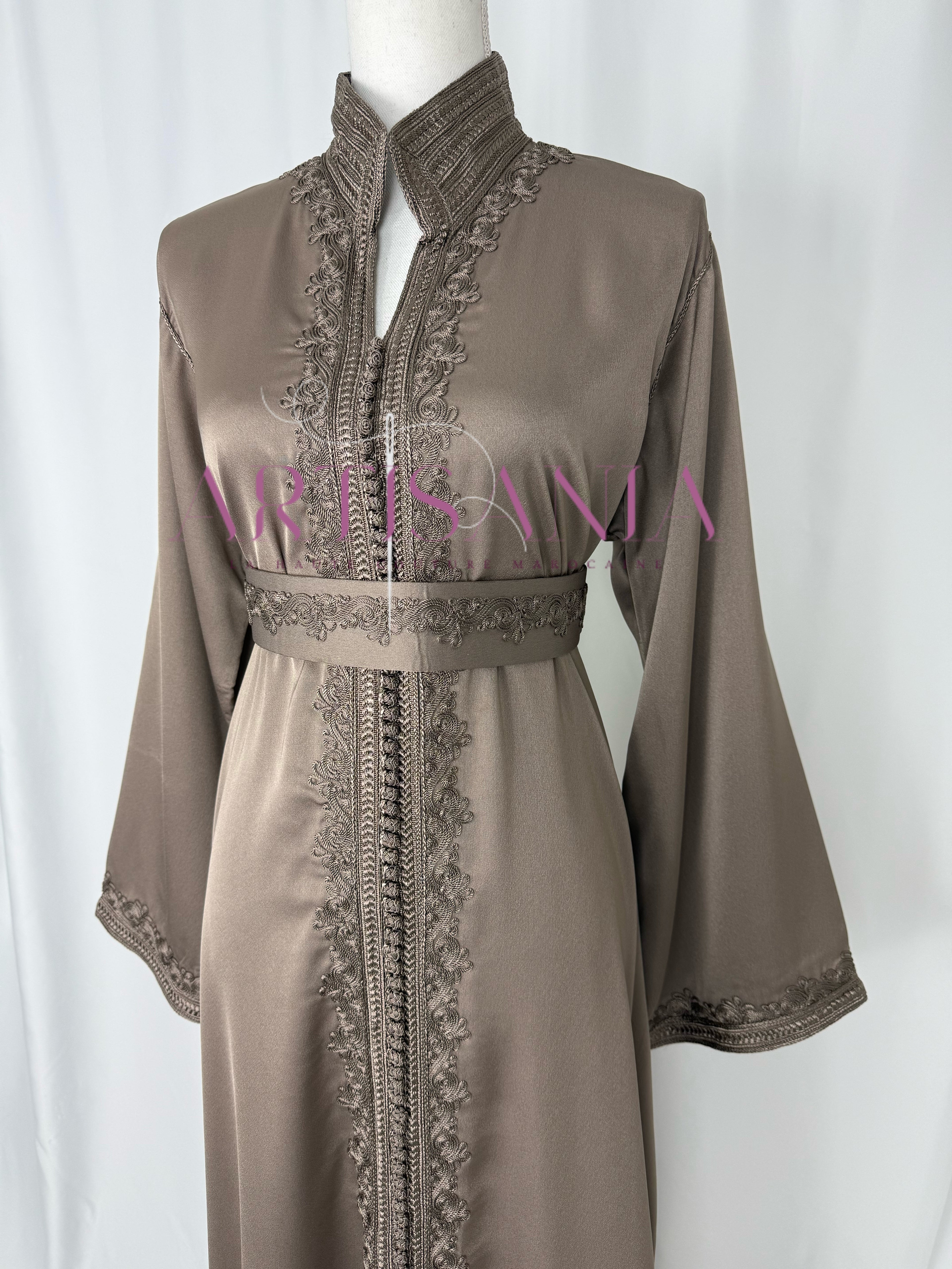 Caftan marocain  en drap de soie - modèle Nour🪡