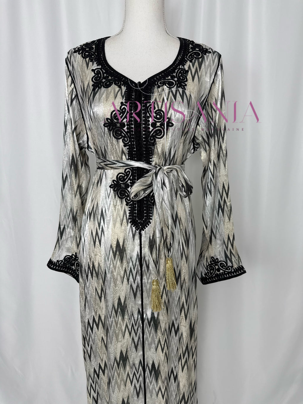 Caftan marocain à petit prix - modèle Mana 🩶