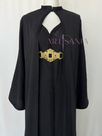 Caftan marocain avec cape modèle Ihsanne – Élégance et légèreté