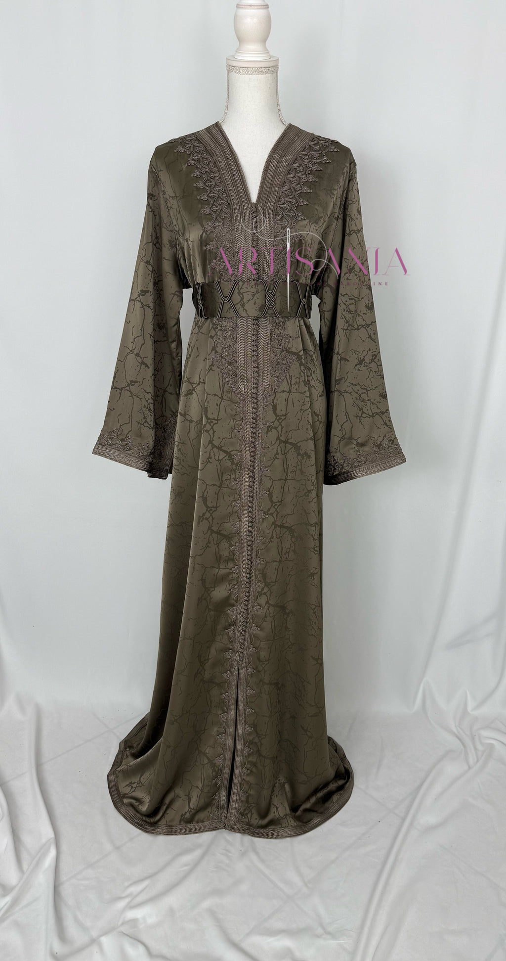 Caftan marocain modèle "Najwa" - tissu Kamkha collection Été 2026 ☀️