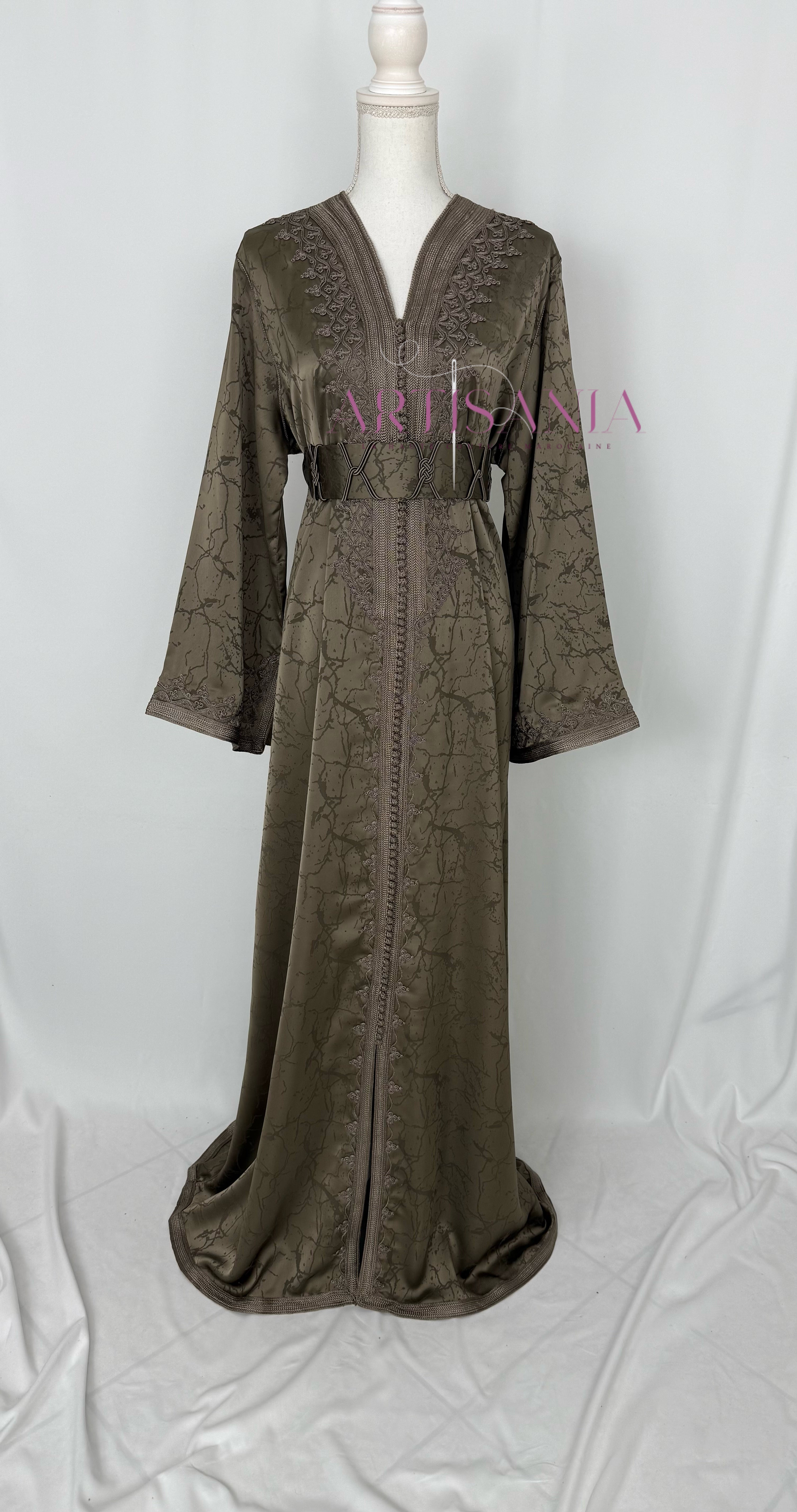 Caftan marocain modèle "Najwa" - tissu Kamkha collection Été 2026 ☀️