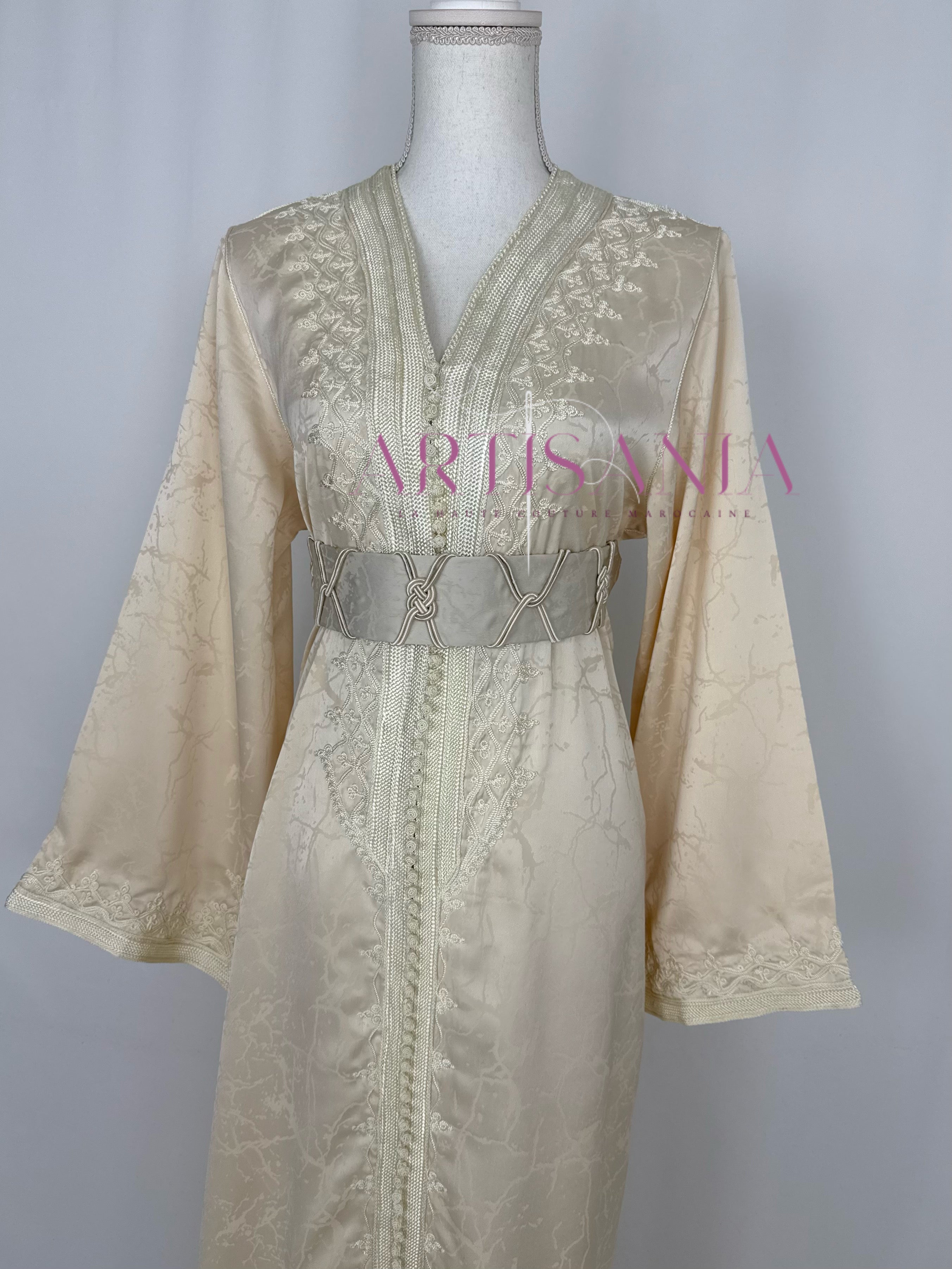 Caftan marocain modèle "Najwa" - tissu Kamkha collection Été 2026 ☀️