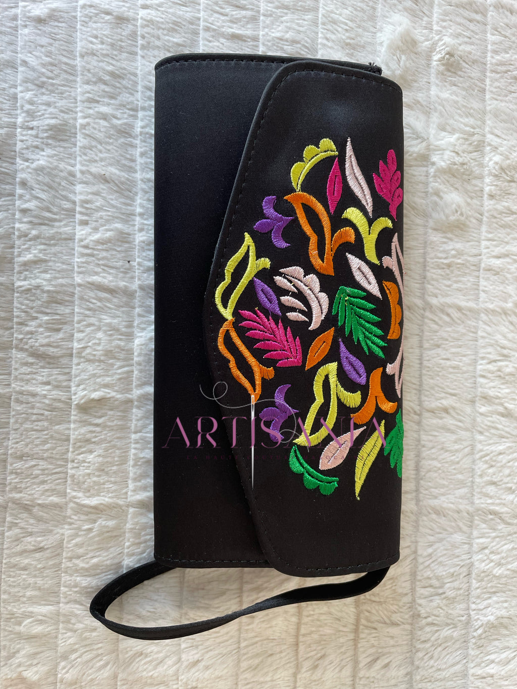 Babouches et pochette brodées- ensemble Kahina noir 🖤