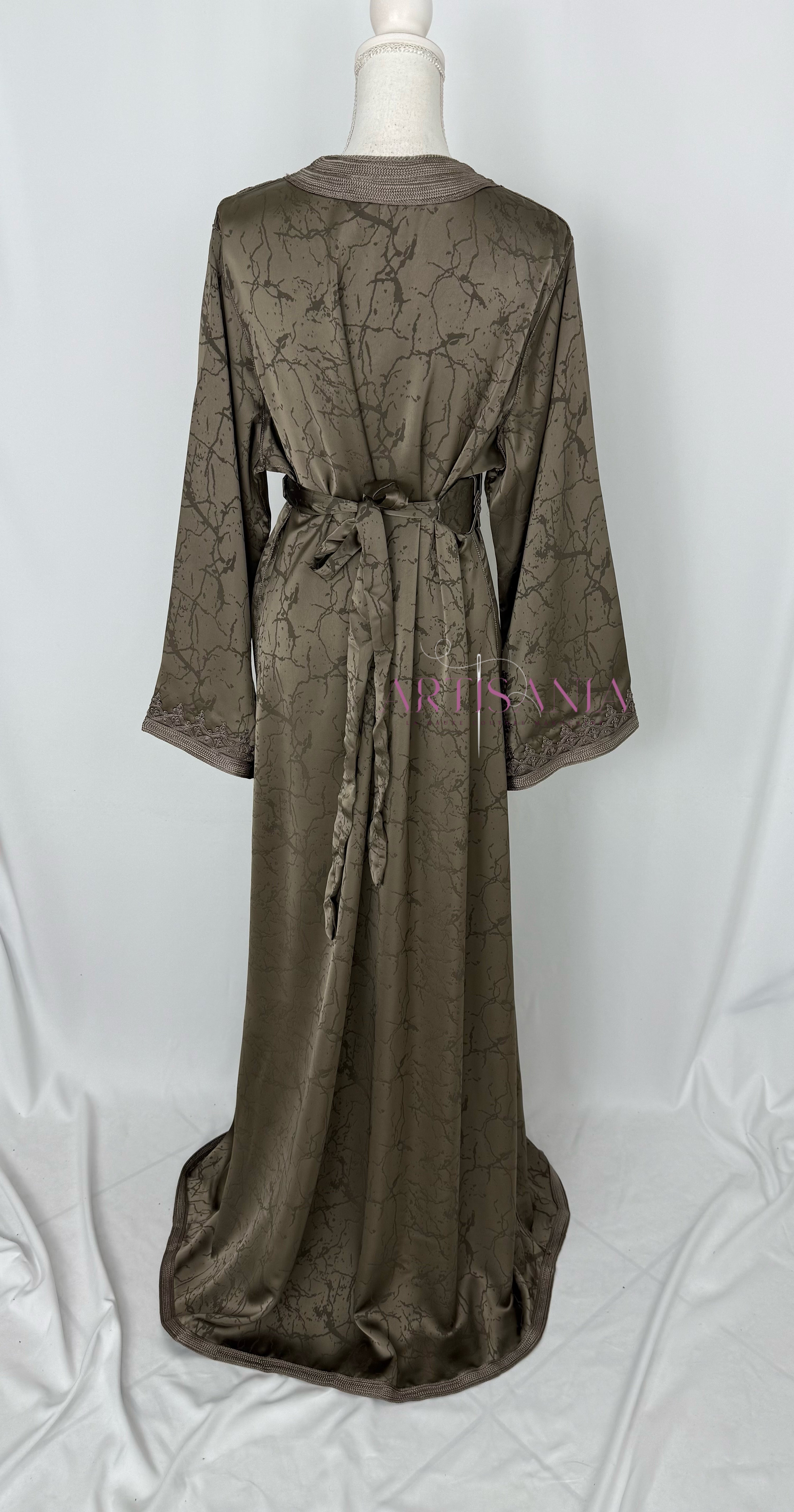 Caftan marocain modèle "Najwa" - tissu Kamkha collection Été 2026 ☀️