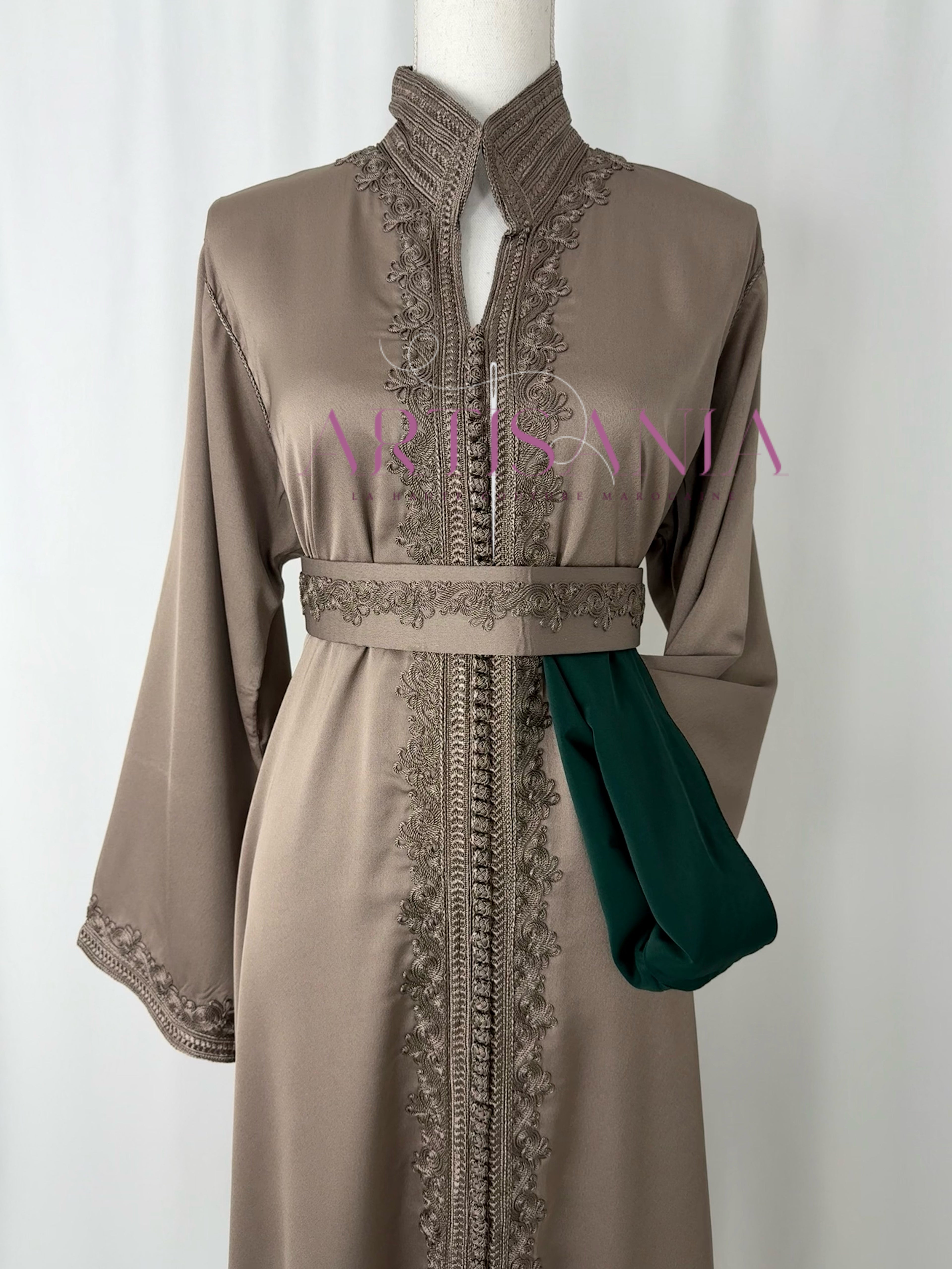 Caftan marocain  en drap de soie - modèle Nour🪡